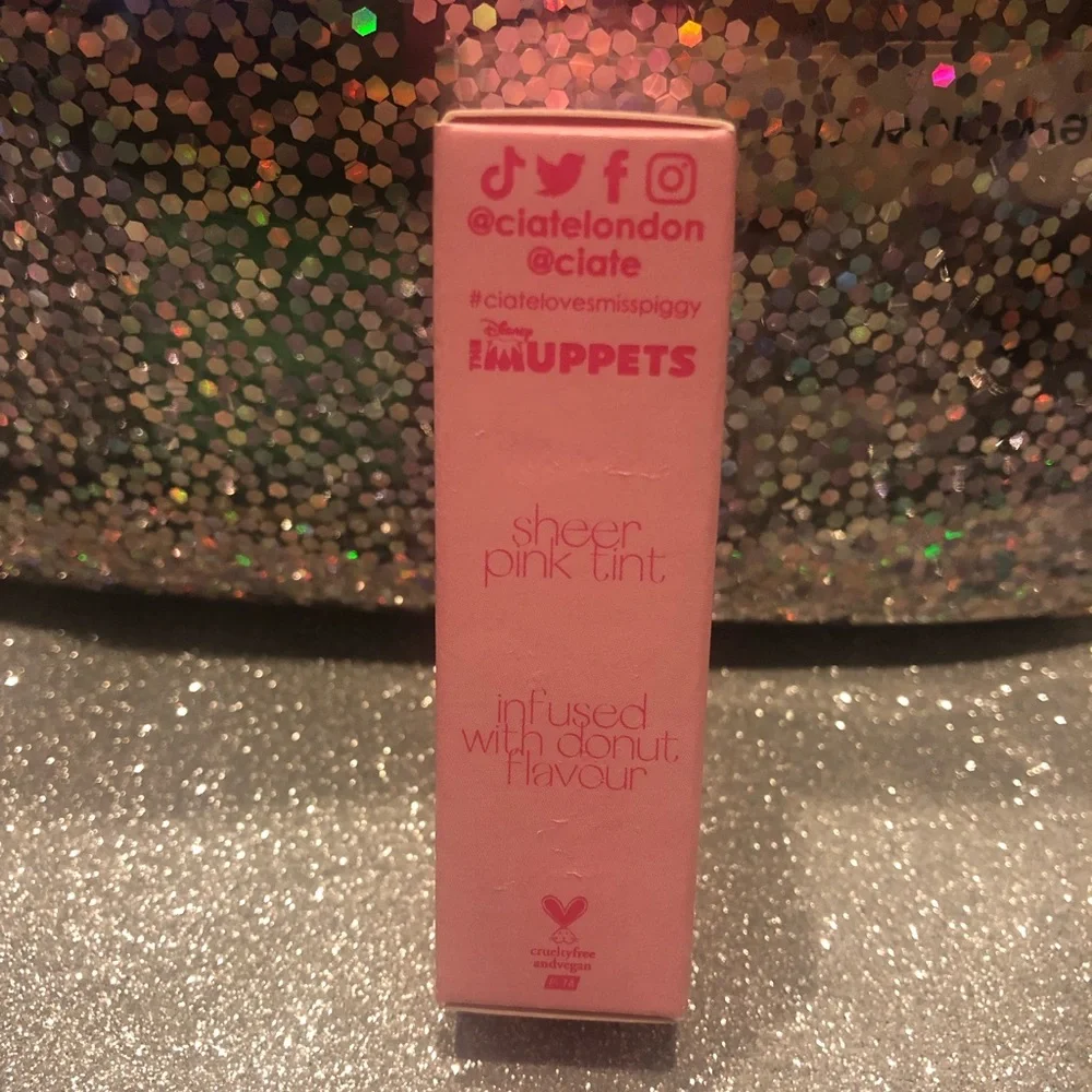 BNIB! CIATE Miss Piggy Collection Love Moi Lip Balm 👄